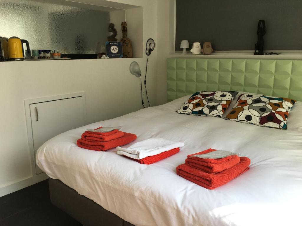 Naar Ineke room 5